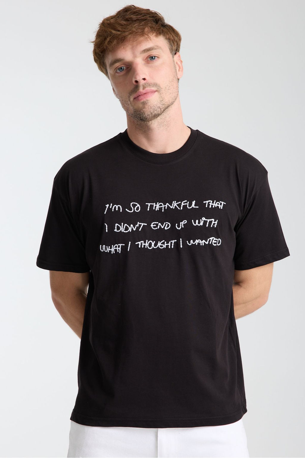 TRENDYOL MAN Siyah Oversize/Genis Kesim Yaz? Nak?sl? %100 Pamuk T-Shirt TMNSS25TS00203 - Trendyolmilla фото 2