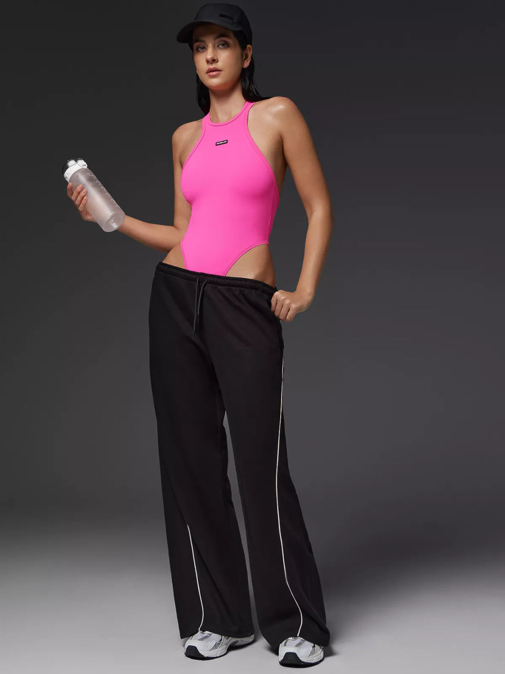 Боди с высокой посадкой и открытой спиной