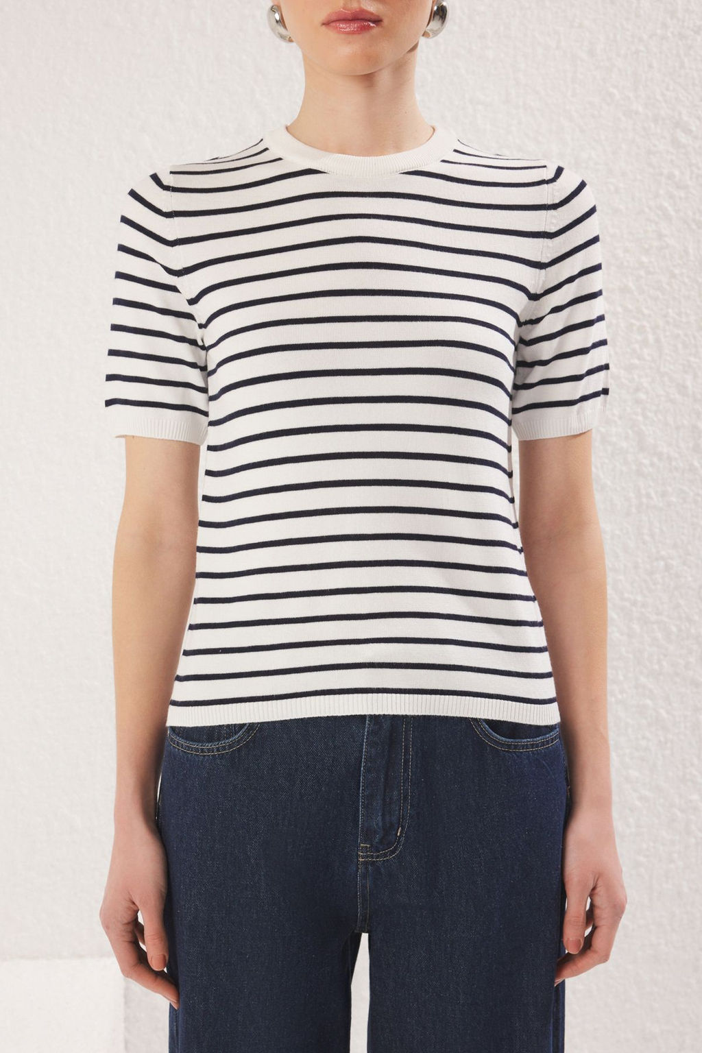 Trendyolmilla Ekru Cizgili Basic Viskon Kar?s?ml? Triko Ince Bluz TWOSS25BZ00488  фото 3
