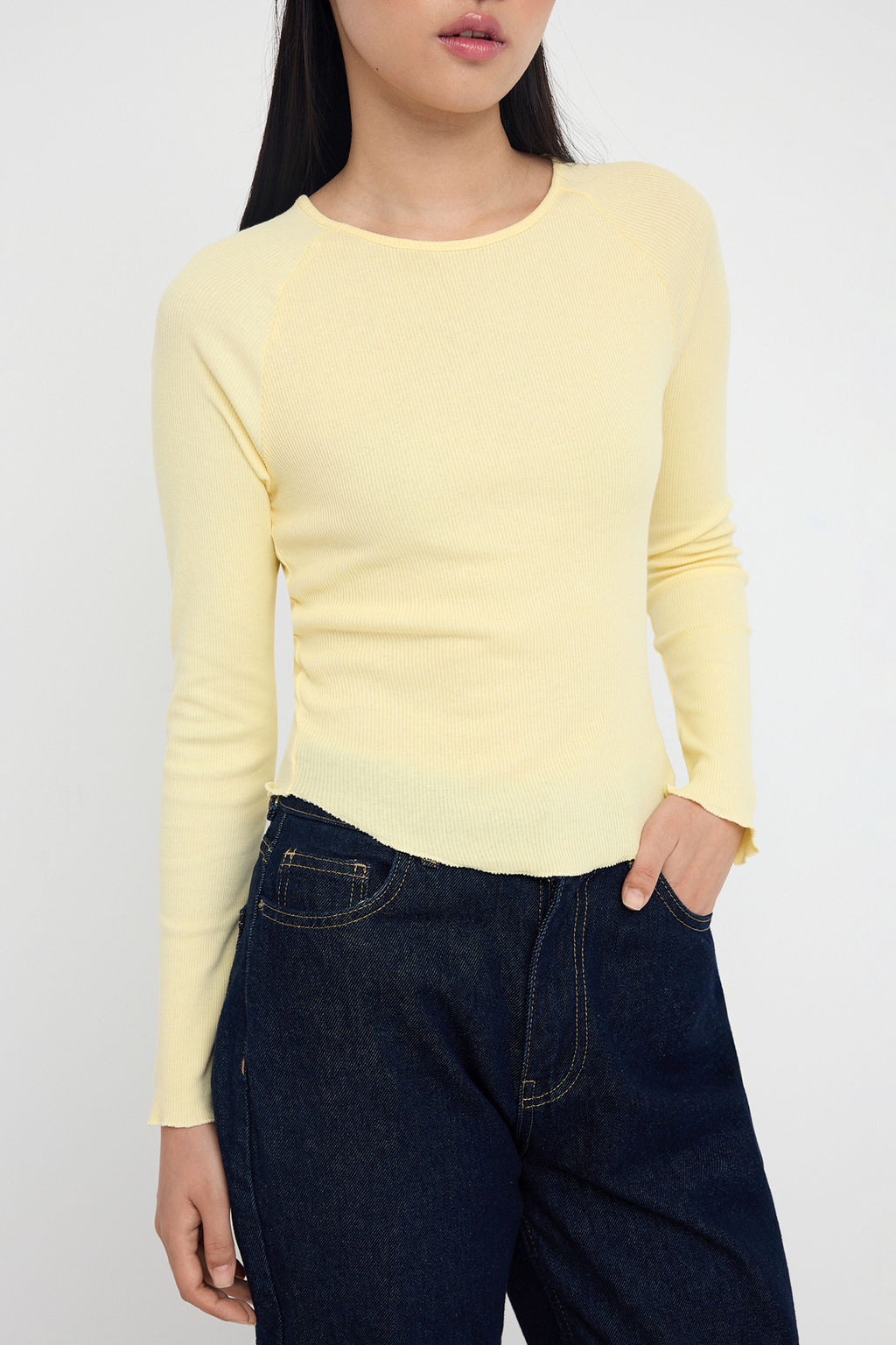 Teen Ac?k Sar? Fitted/Vucuda Oturan Crop/K?sa Orme Bluz TWOAW26BZ00080 - Trendyolmilla фото 3