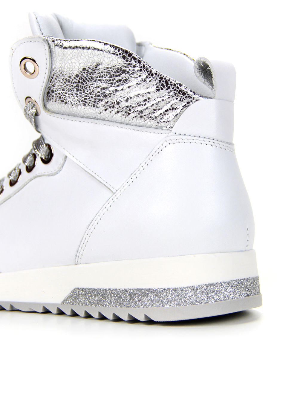 Ботинки 317.omega2w. белый бусины R