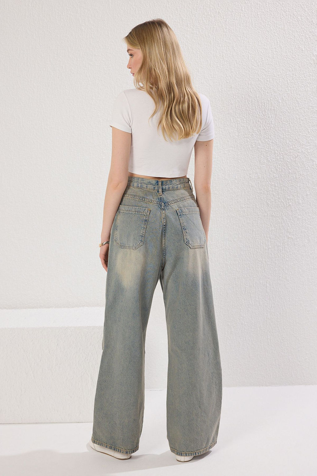 Mavi Dikis Detayl? Soluk Efekt Yuksek Bel Loose Baggy Jeans TWOSS25JE00184 - Trendyolmilla фото 6