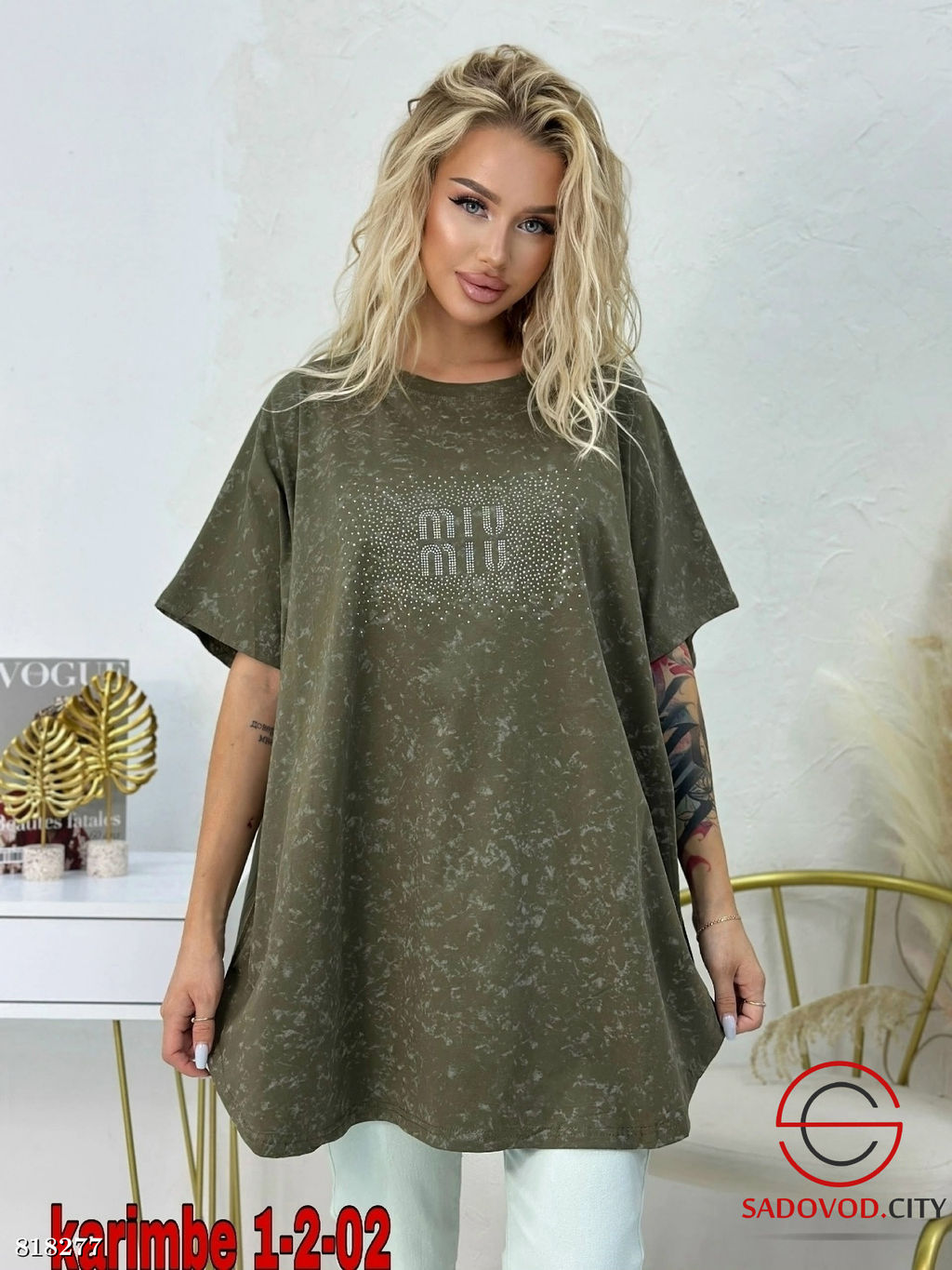 Футболка женская со стразами