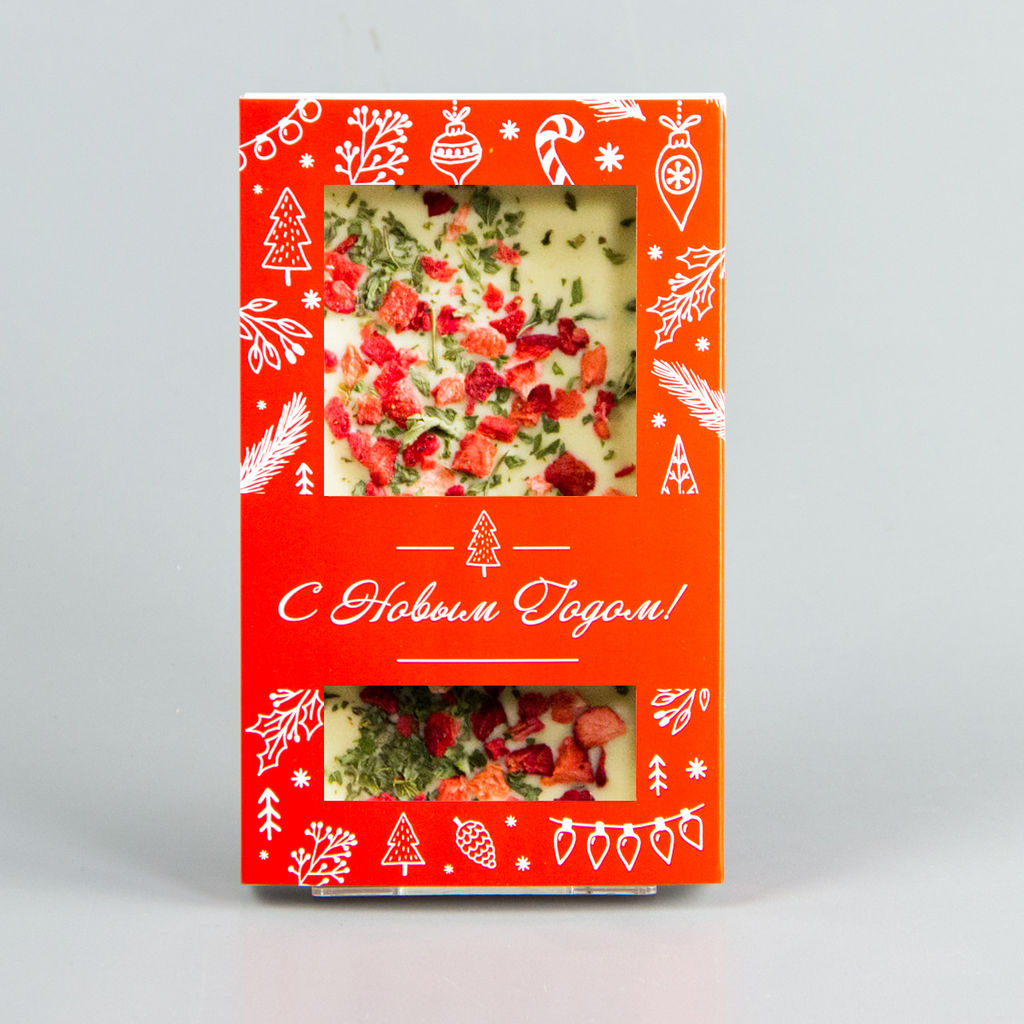 Белый шоколад с клубникой и мятой, новогодняя коробочка, красная коробочка #8