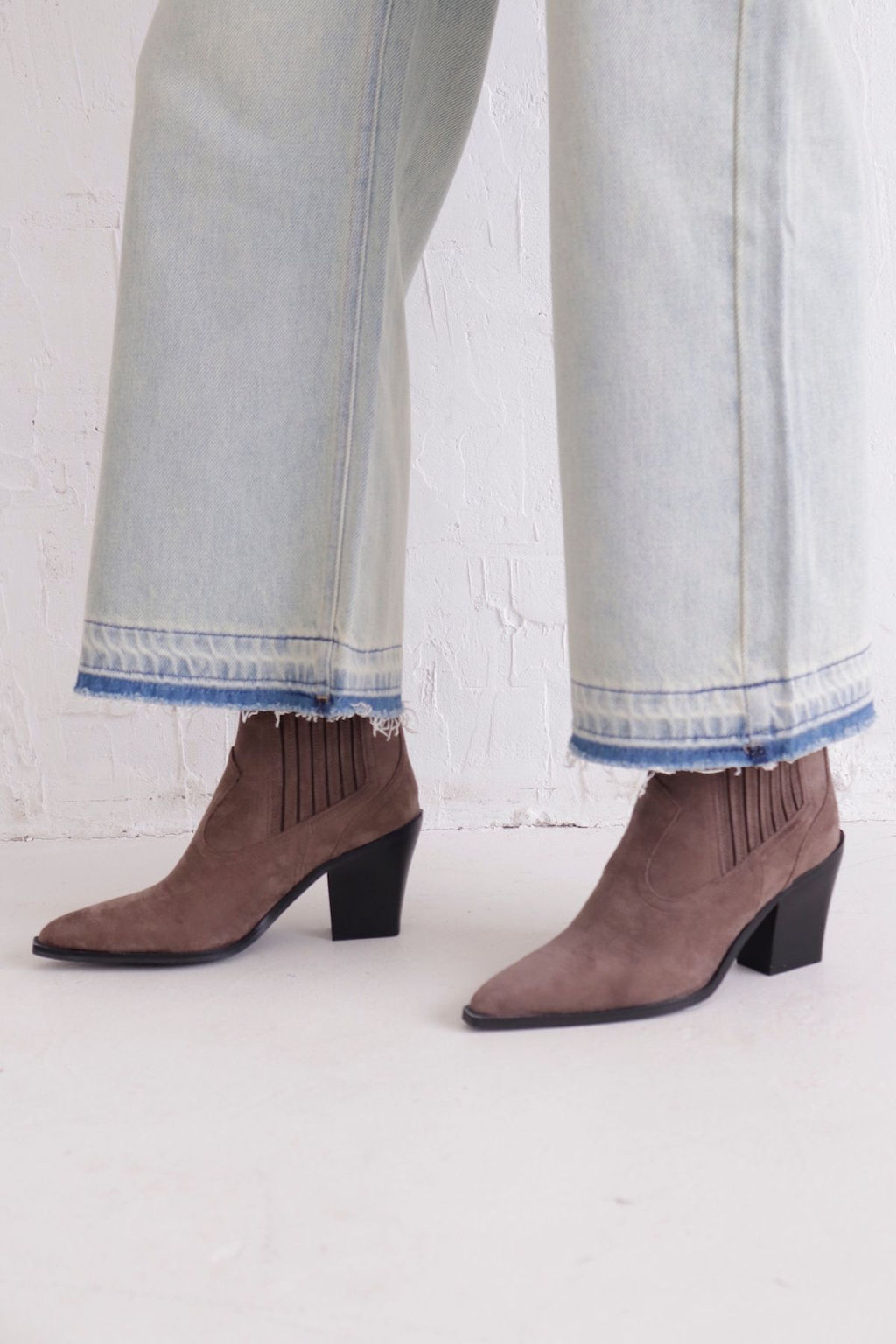 12175 Джинсы-трубы голубые - Martichelli фото 17