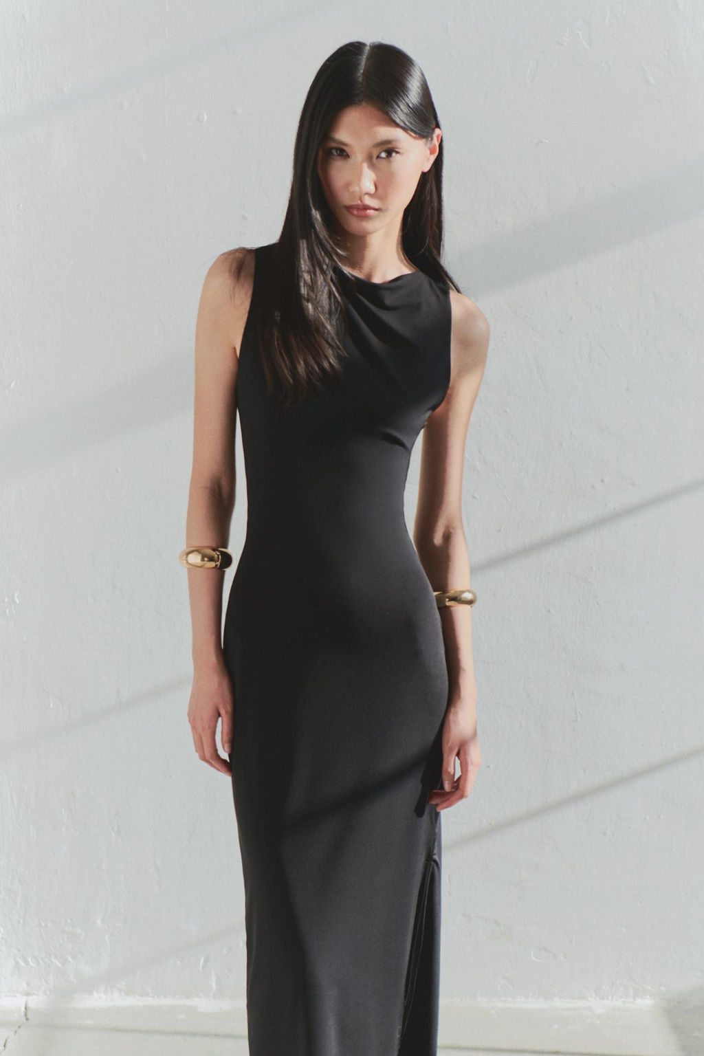 TRENDYOLMILLA Limited Edition Siyah S?rt Detayl? Bodycon Maxi Esnek Orme Elbise TWOSS25EL00484 фото 10