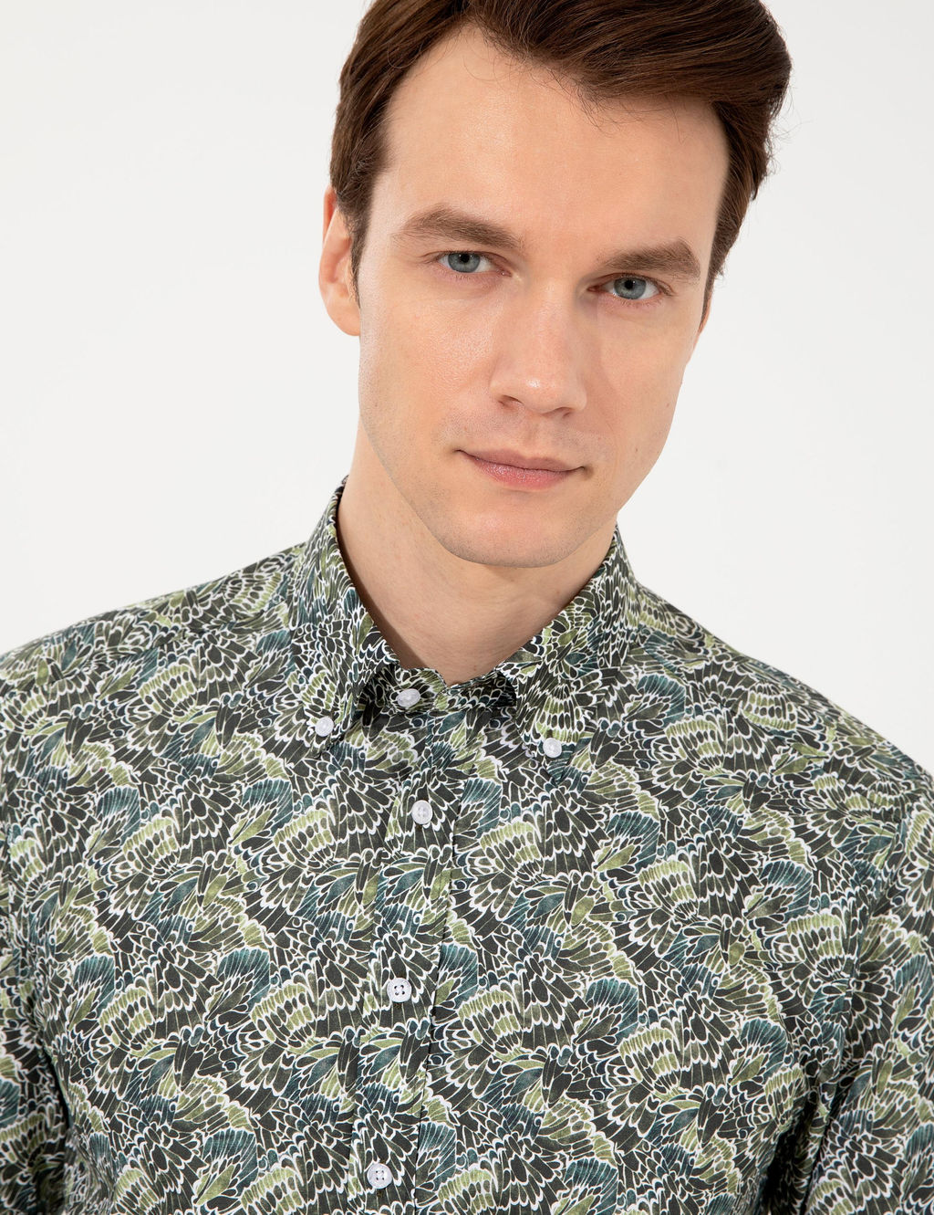 Рубашка приталенного кроя с длинным рукавом цвета хаки - Cacharel фото 2