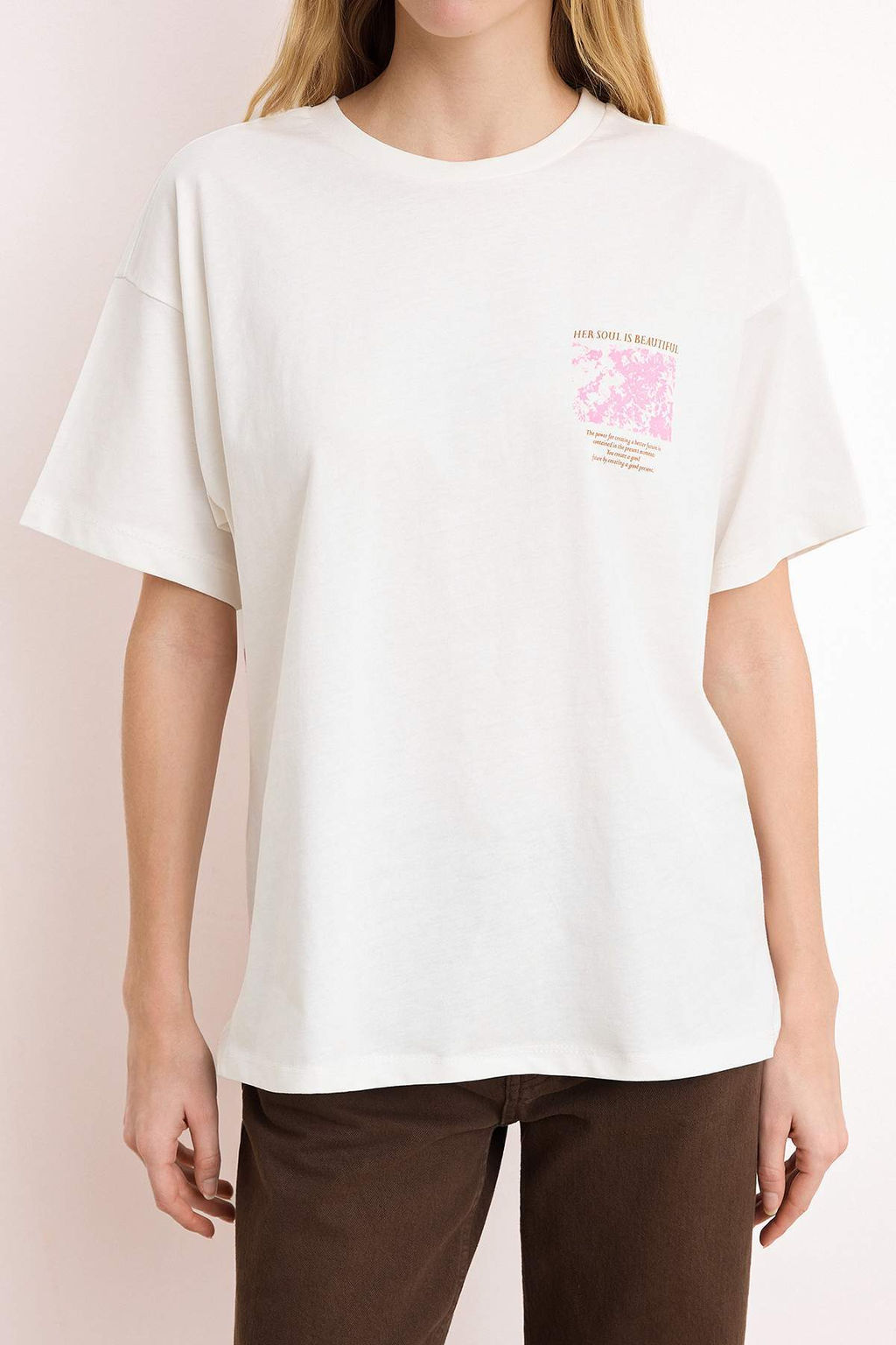 TRENDYOLMILLA Pembe Premium %100 Pamuk On ve Arka Bask?l? Oversize/Genis Kal?p Orme T-Shirt TWOSS23TS00269  фото 28