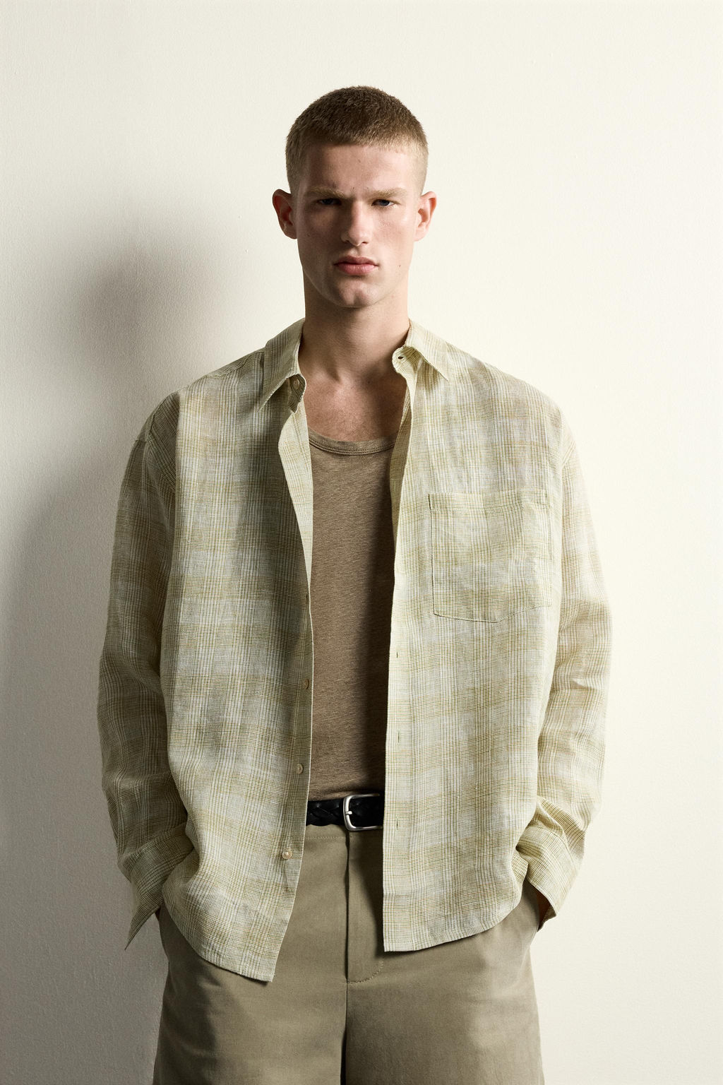 CAMISA RELAXED FIT CUADROS 100% LINO / Verdes - Zara фото 2