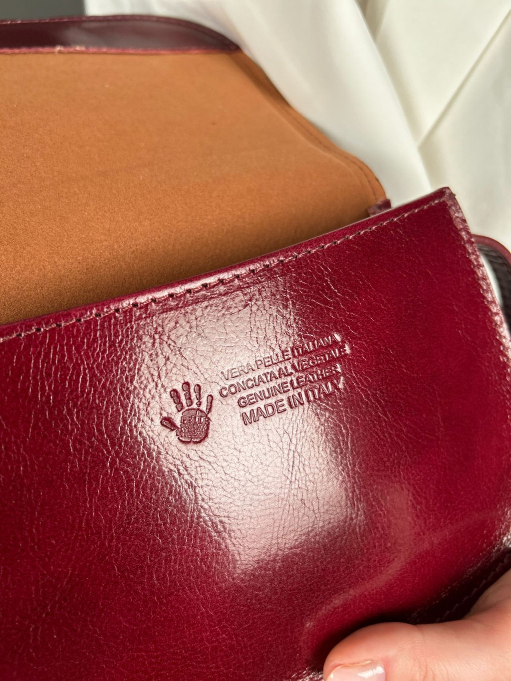 Сумочка женская из телячьей кожи