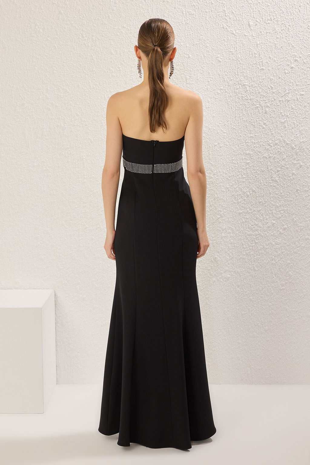 TRENDYOLMILLA Siyah Bal?k Kesim Aksesuar Detayl? Dokuma Uzun S?k Abiye & Mezuniyet Elbise TPRSS25AE00160 фото 5