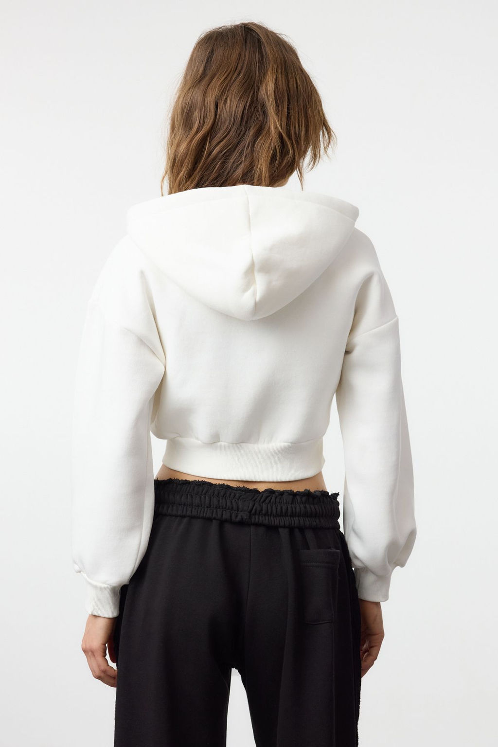 TRENDYOLMILLA Gri Melanj Regular/Normal Kal?p Kapusonlu Kal?n ici Polarl? Orme Sweatshirt TWOAW25SW00068 фото 10