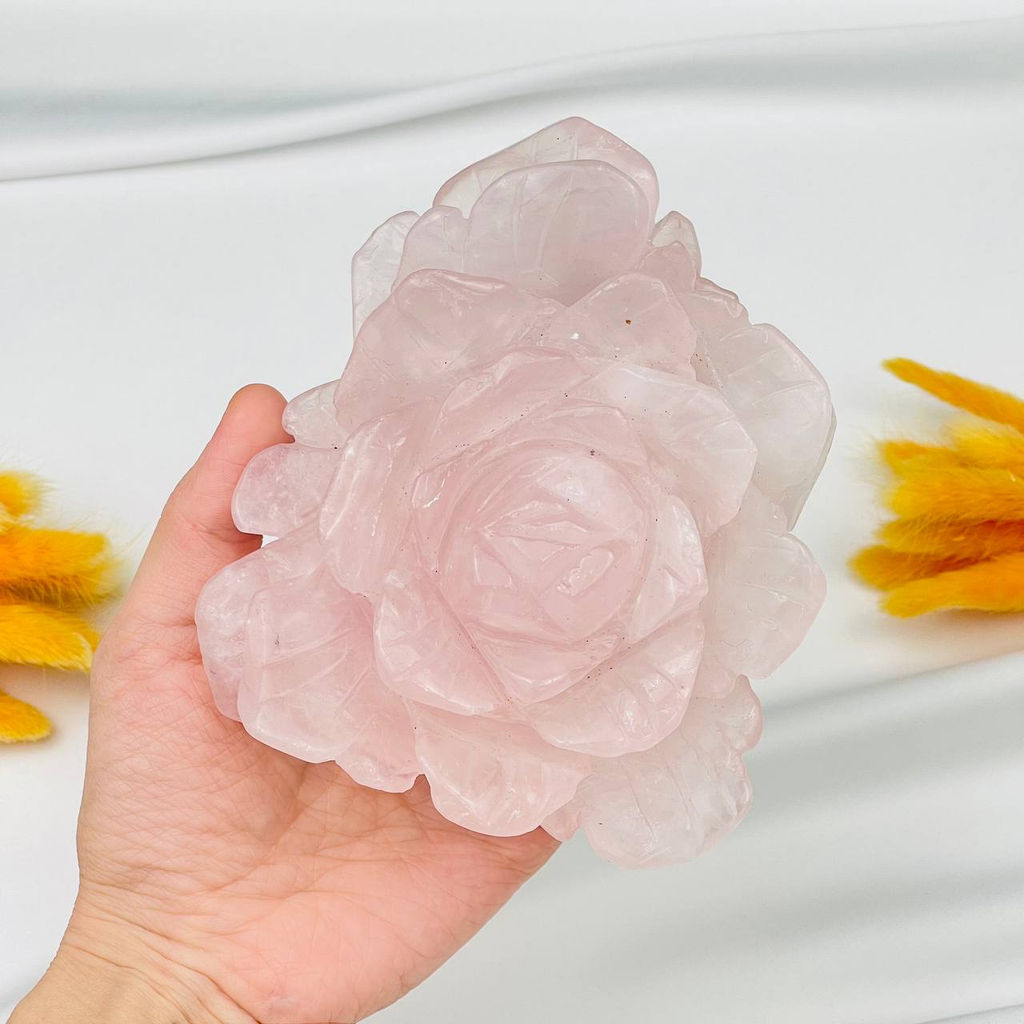 Цветок из Розового кварца
