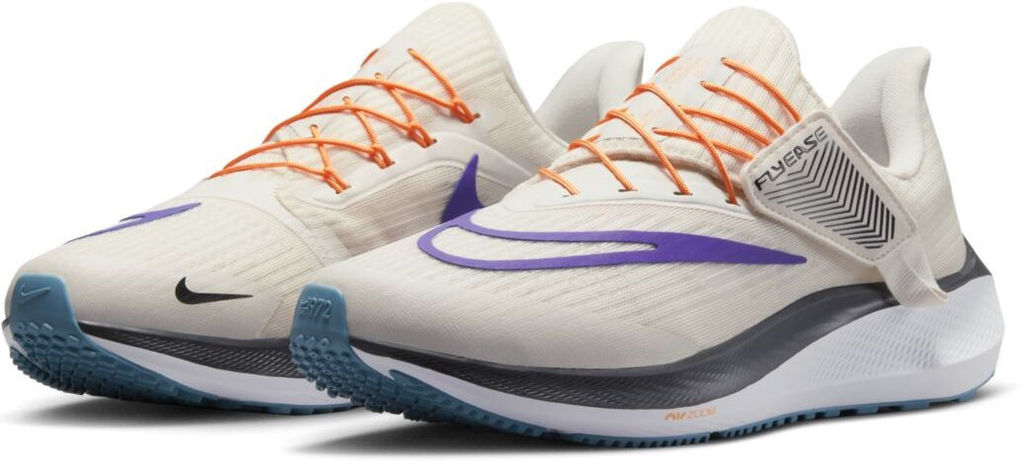 Кроссовки женские