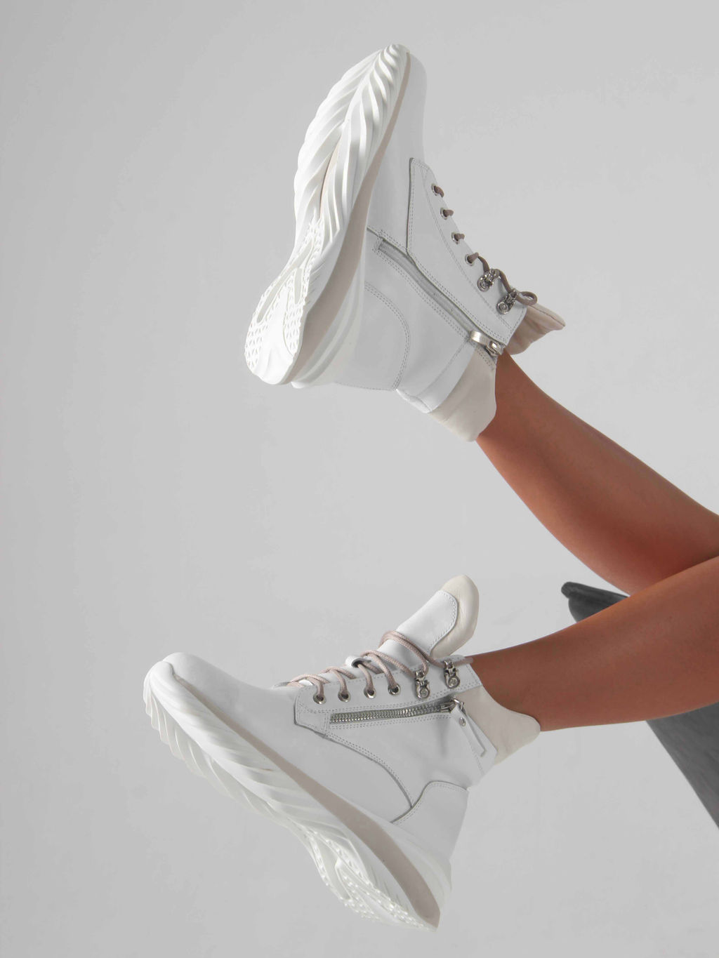 Ботинки 261.uno2w.Белый бежевый/Мех