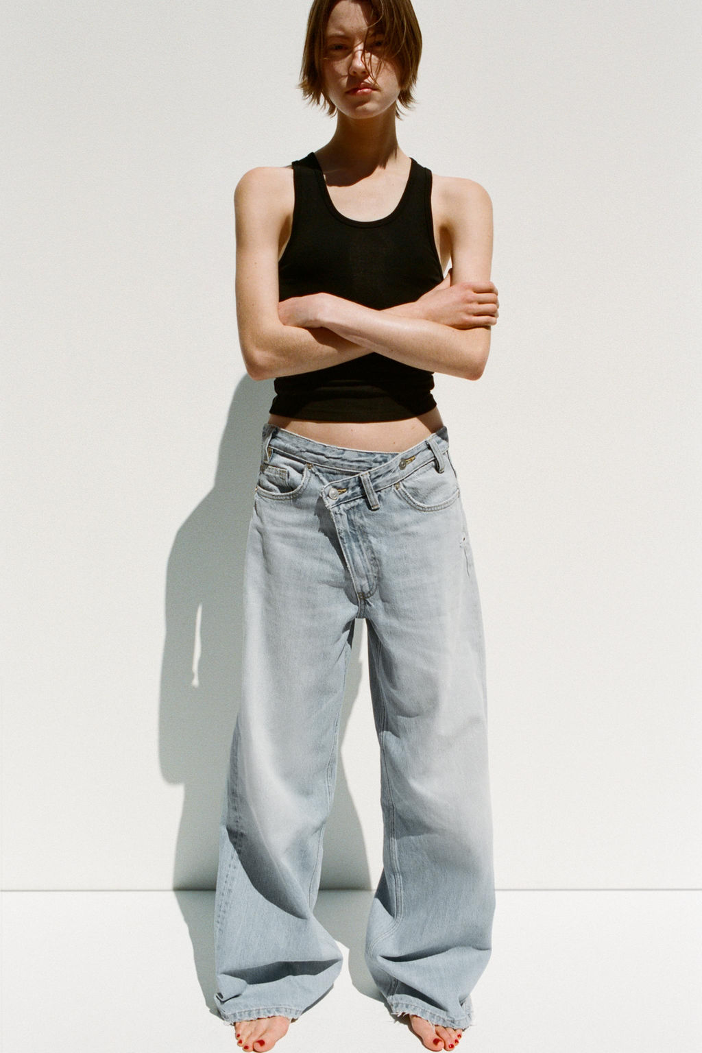 HIGH-WAIST WIDE-LEG TRF JEANS - Zara фото 45