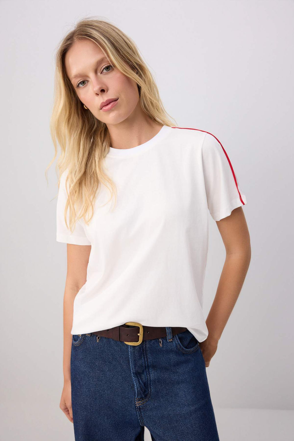 Ekru Regular/Normal Kal_p Biye Detayl_ K_sa Kol %100 Pamuk _rme T-shirt TWOSS26TS00322 - Trendyolmilla фото 2