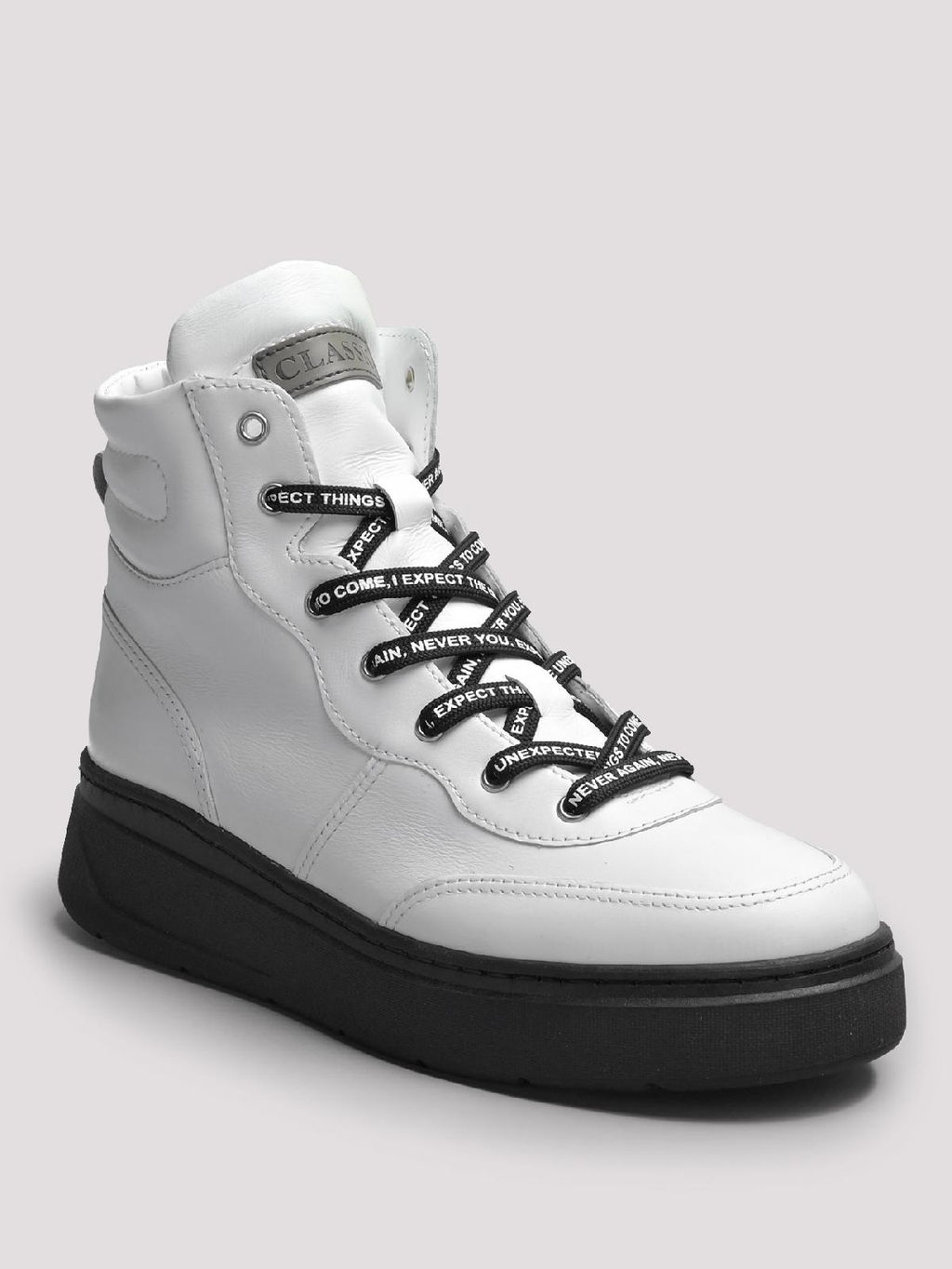 Ботинки Ионесси