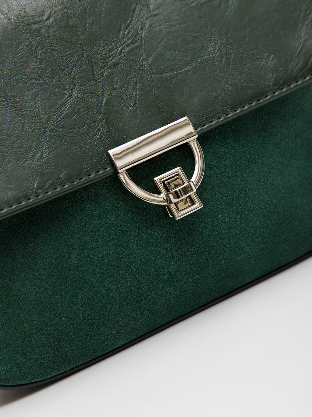 1480 99 31/048 35 Сумка женская