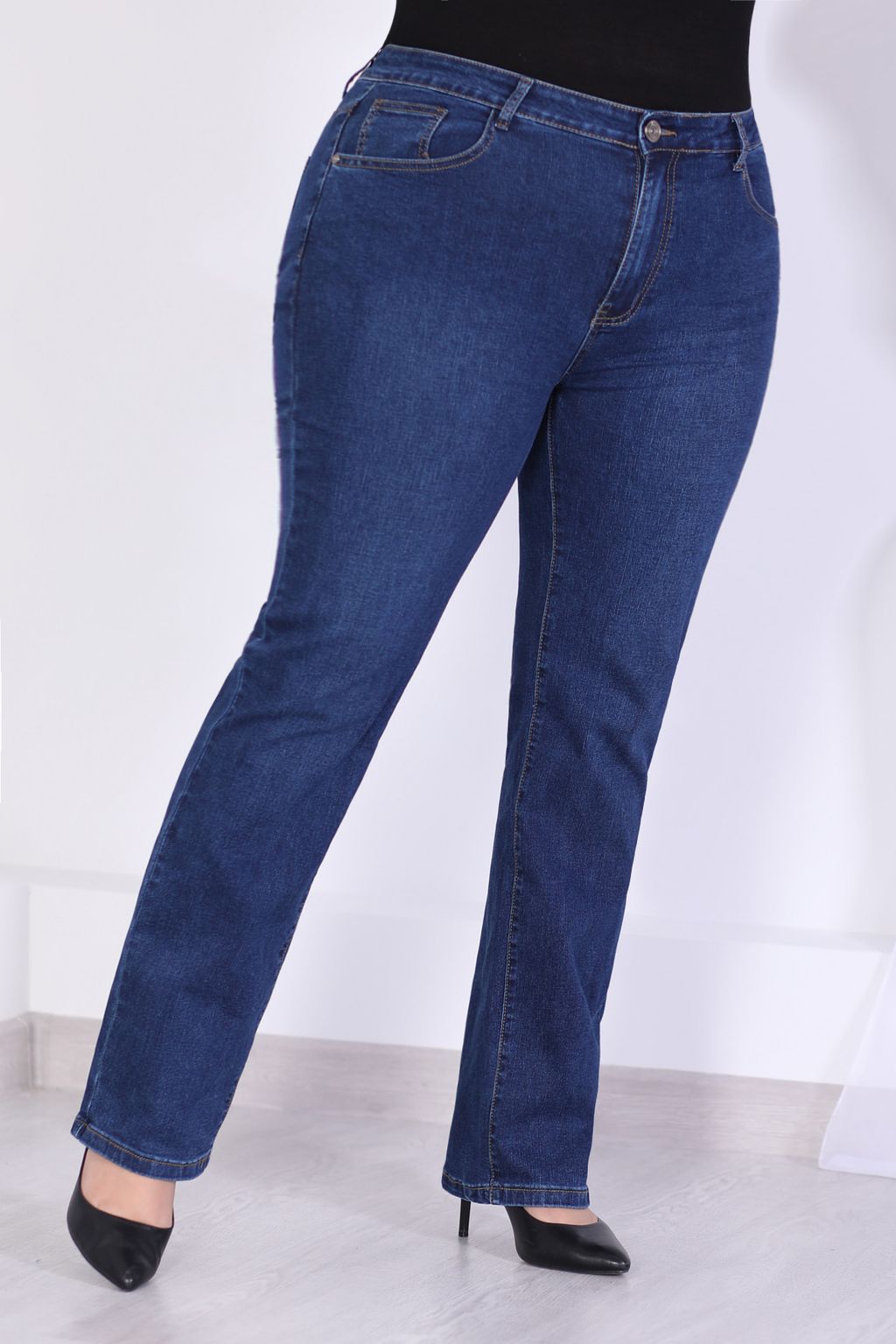 Джинсы синие женские прямые больших размеров - Almond фото 2