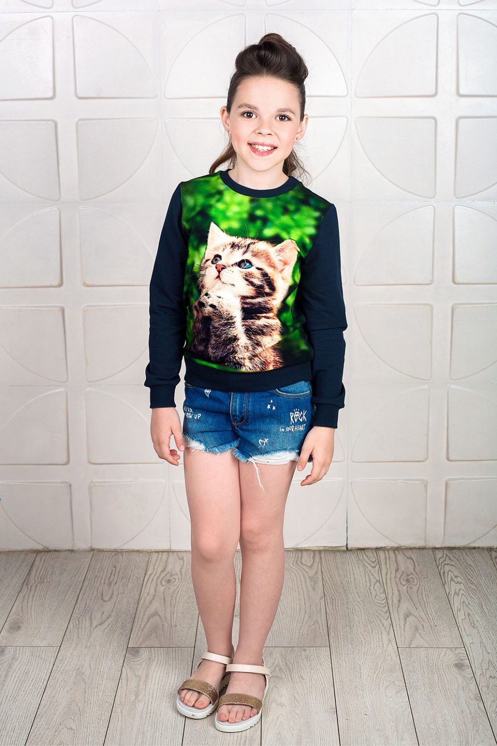 Свитшот "Мила ",темно-синий