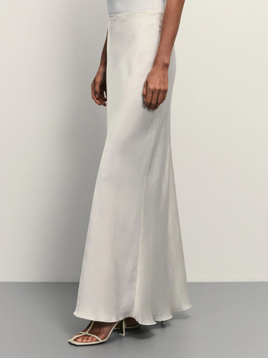 Юбка миди из сатина / Zarina фото 4