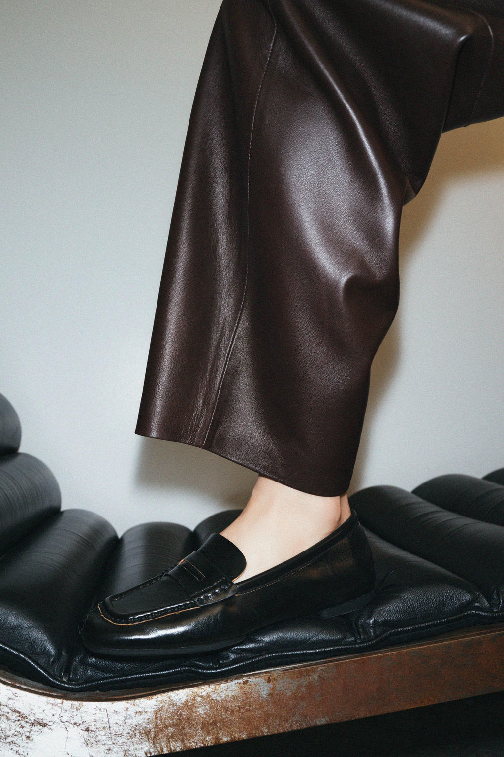 LEATHER LOAFERS WITH SQUARE TOE