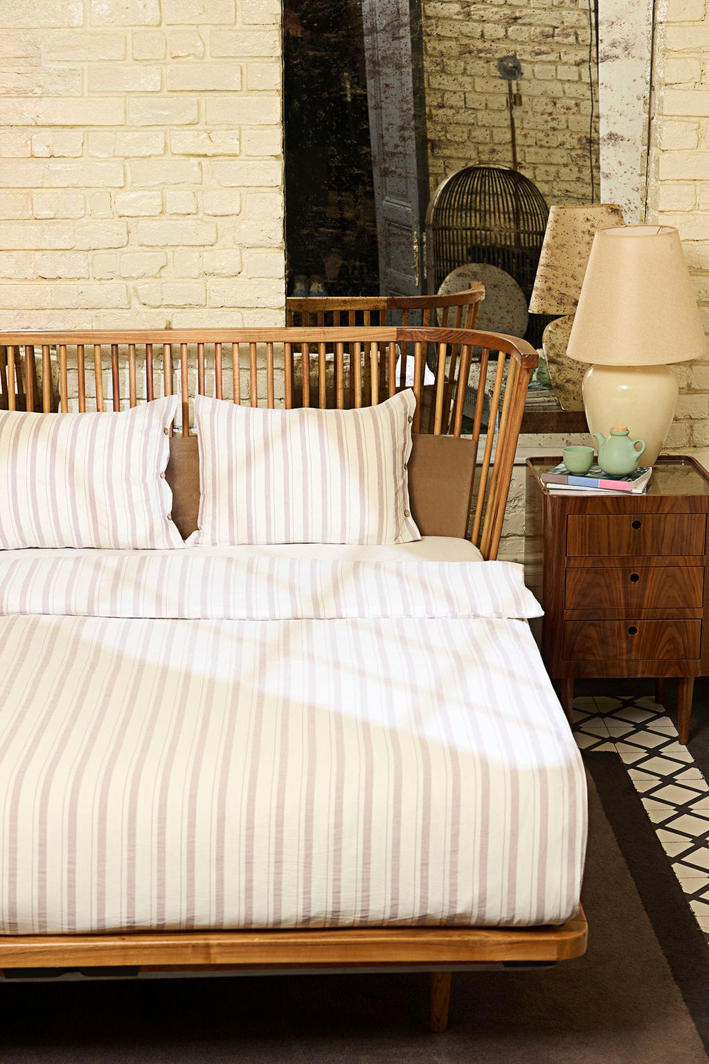 Trendyolmilla Home Cift Kisilik Ipligi Boyal? Lastiksiz Carsafl? Nevresim Tak?m? 200x220cm TPHSS25CKN00001