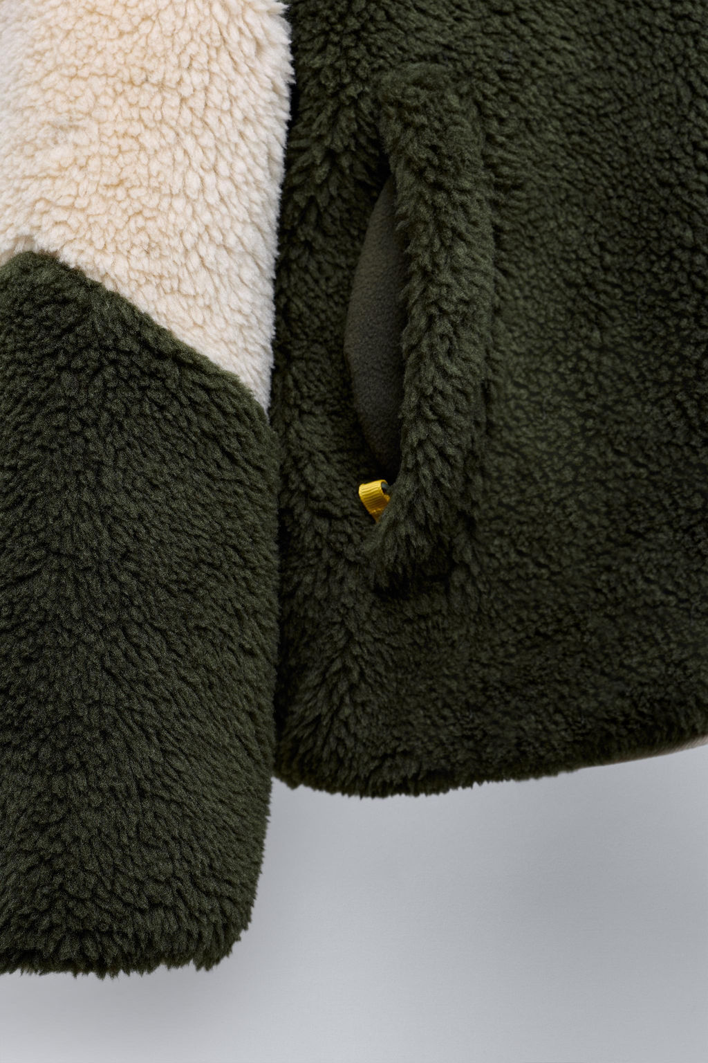 FAUX SHEARLING FLEECE-LINED JACKET - Zara фото 6