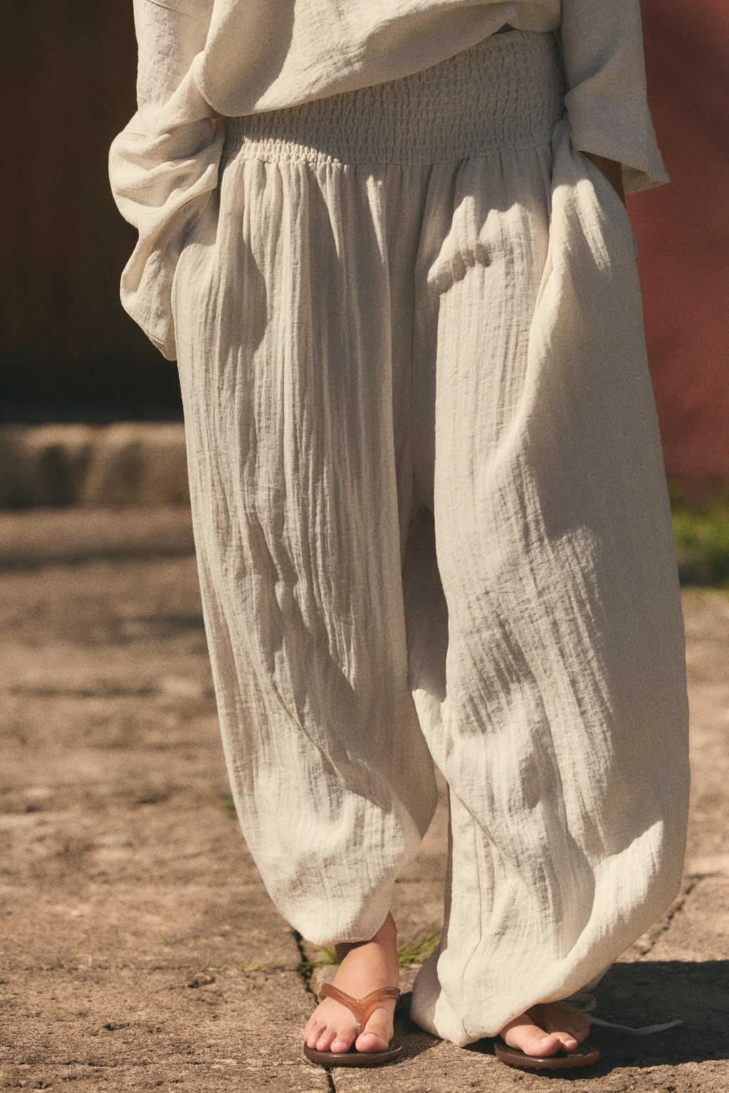 PANTAL?N CINTURA EL?STICA / Beige - Zara фото 9
