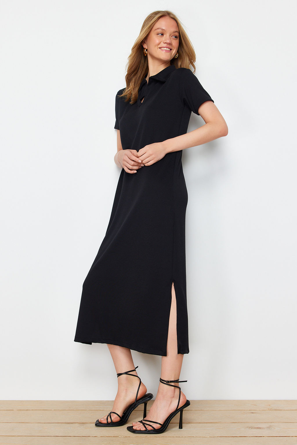 TRENDYOLMILLA Siyah Polo Yaka Shift/Normal Kesim Midi Esnek Orme Elbise TWOSS24EL01012 фото 3