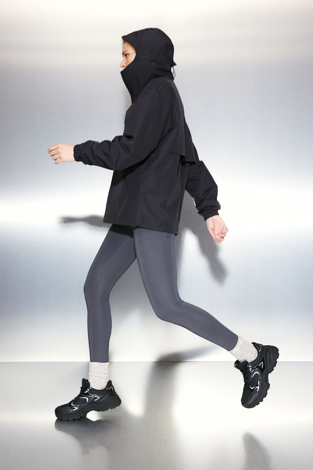 Chubasquero unisex en StormMove - H&m фото 5