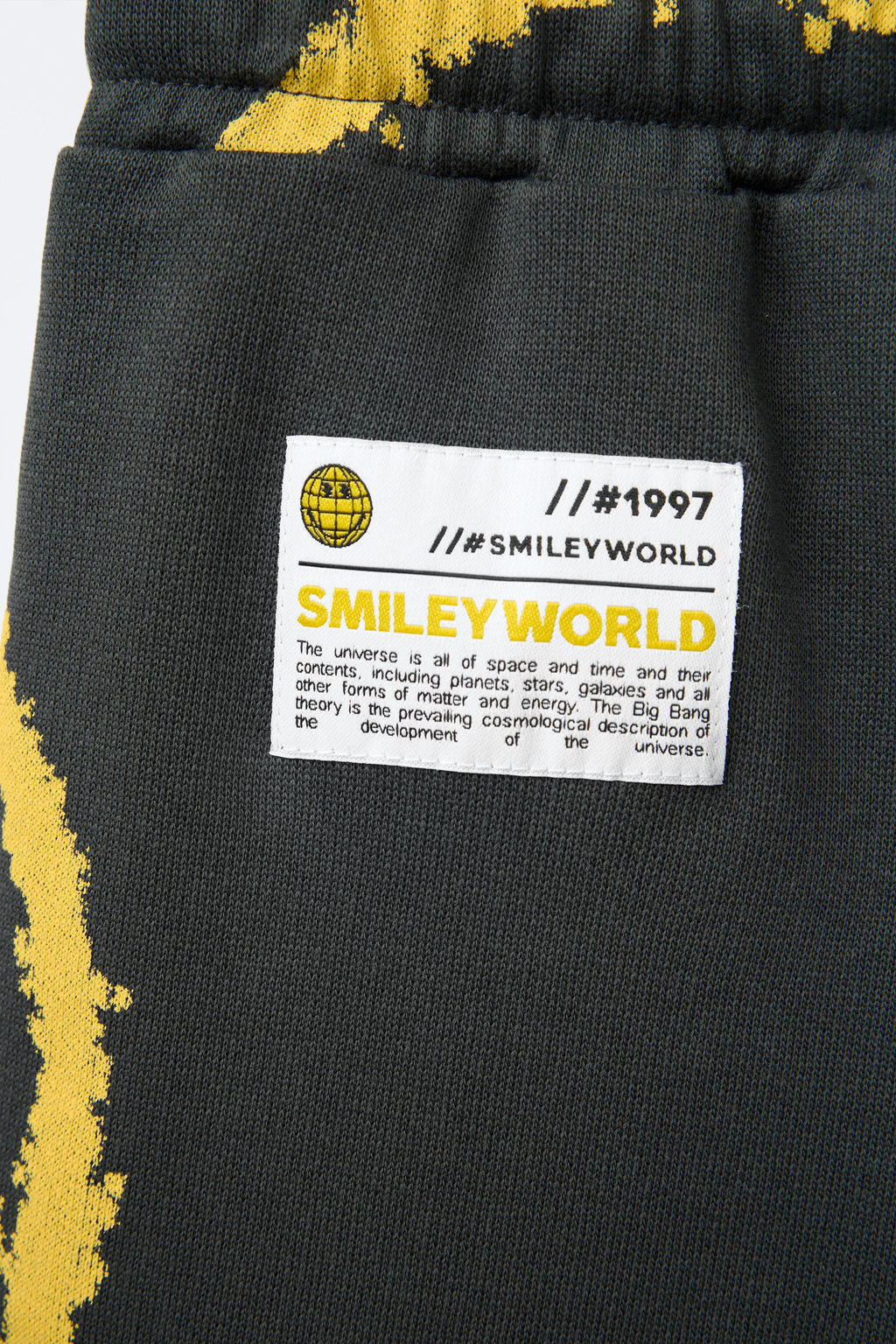 SMILEYWORLD ® PLUSH BERMUDA SHORTS - Zara фото 4