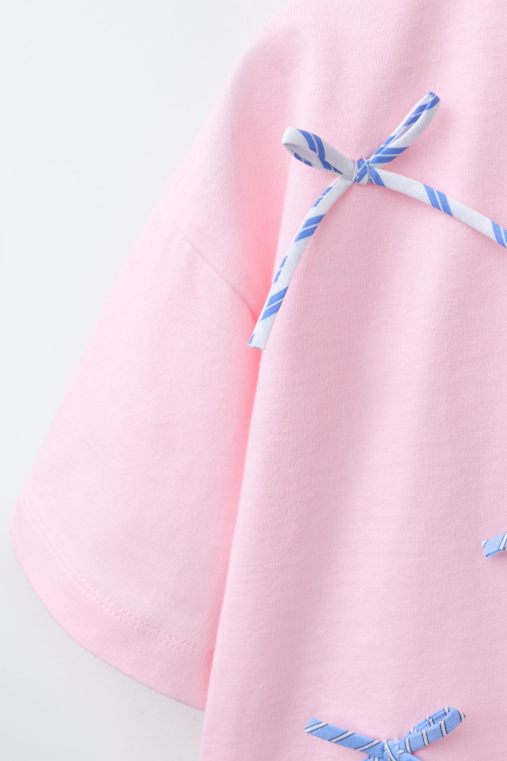 T-SHIRT WITH BOWS - Zara фото 3