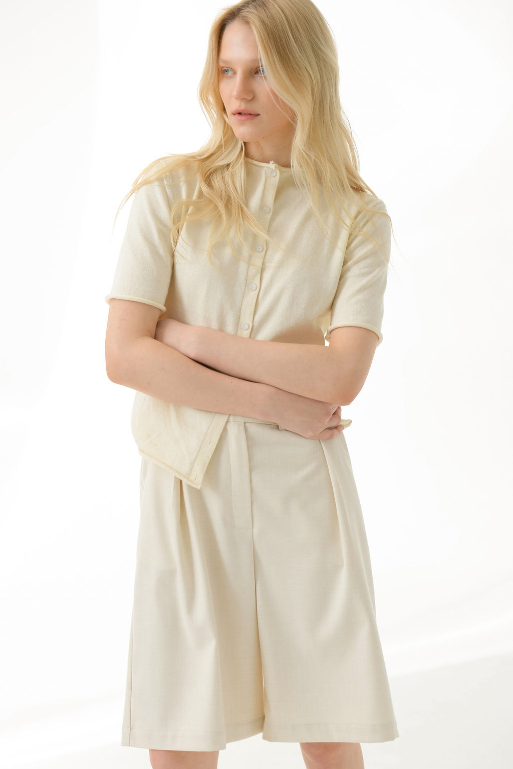 Шорты-бермуды