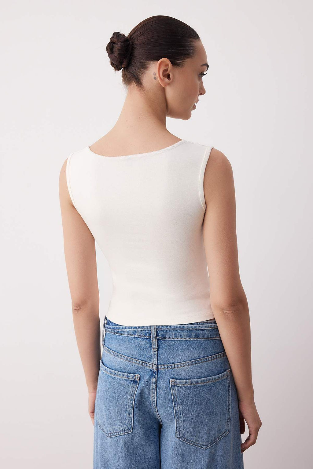 Siyah Dantel Detayl? V Yaka Pamuklu Esnek Orme Atlet TWOSS25BZ00597 - Trendyolmilla фото 4