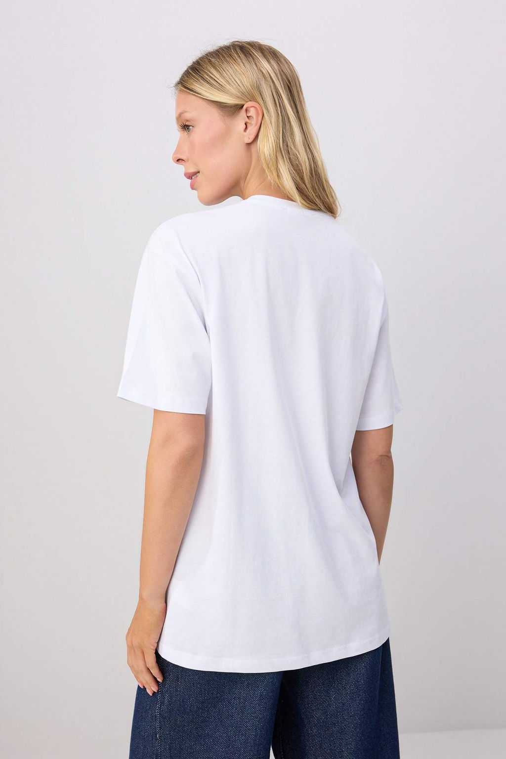 Beyaz %100 Pamuk Istakoz Bask_l_ Bisiklet Yaka Oversize _rme T-Shirt TWOSS26TS00351 - Trendyolmilla фото 4