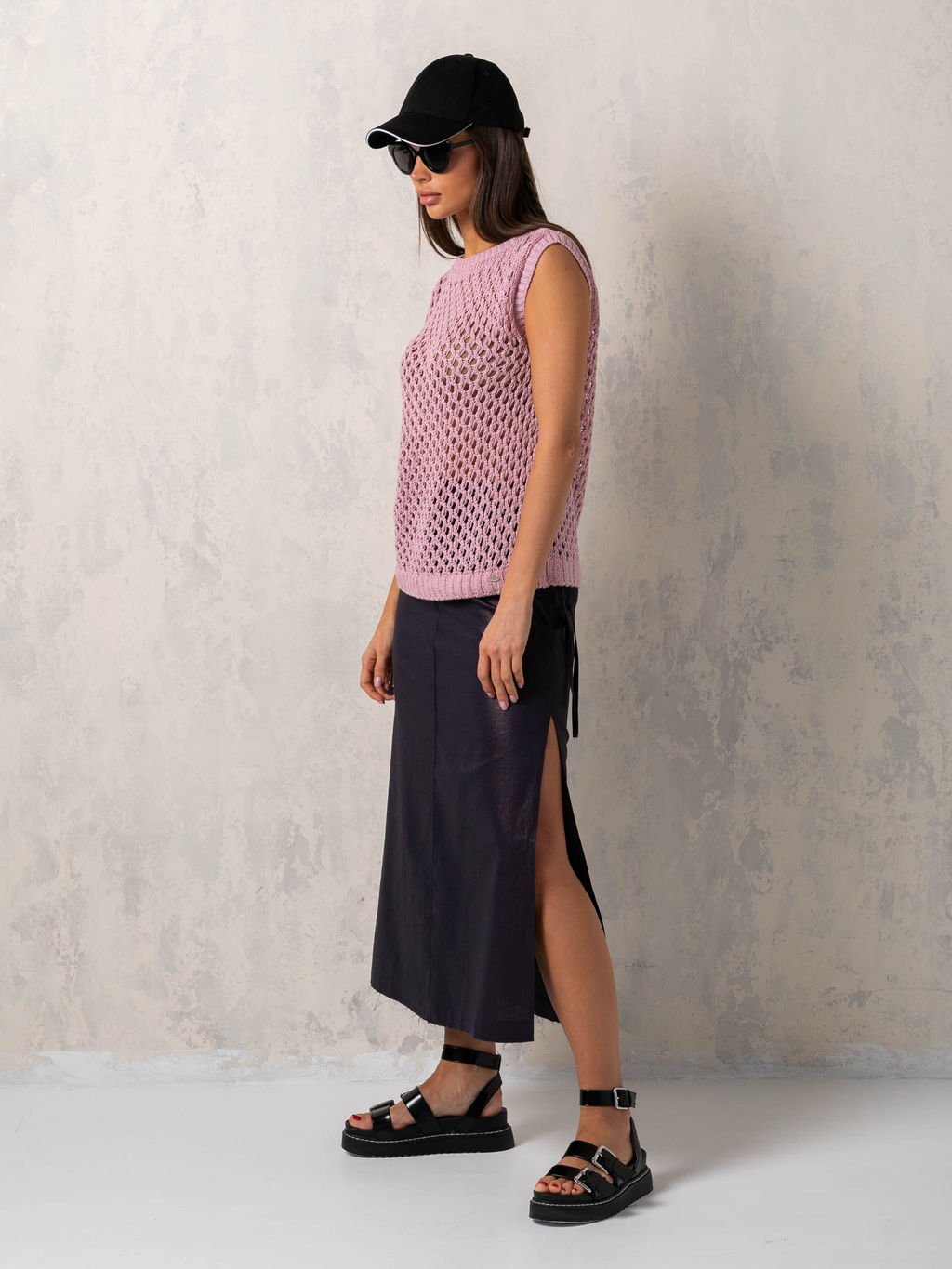 Юбка с фигурными вырезами