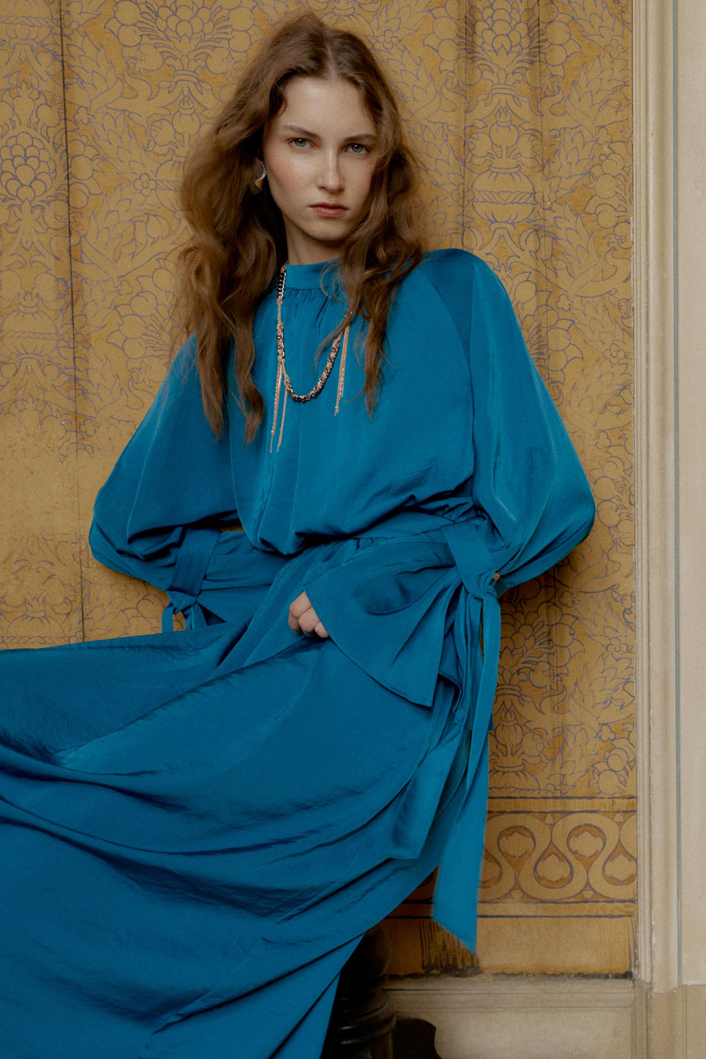 SATIN MIDI DRESS WITH BOWS