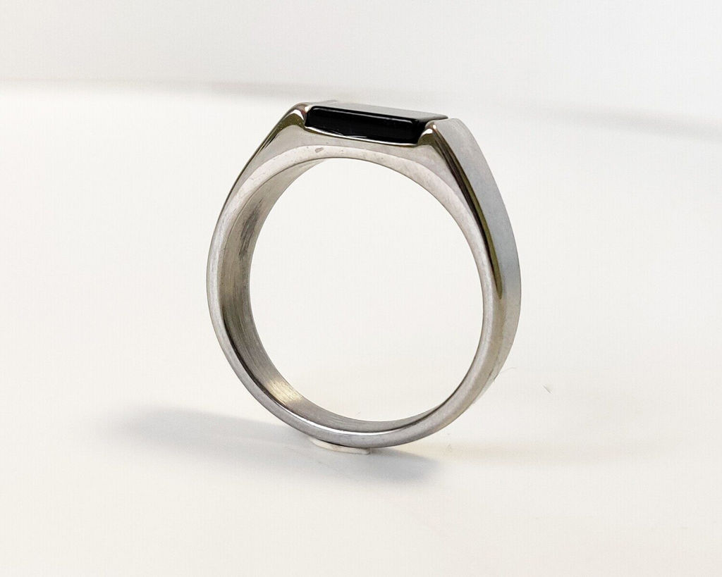 Мужское кольцо из стали