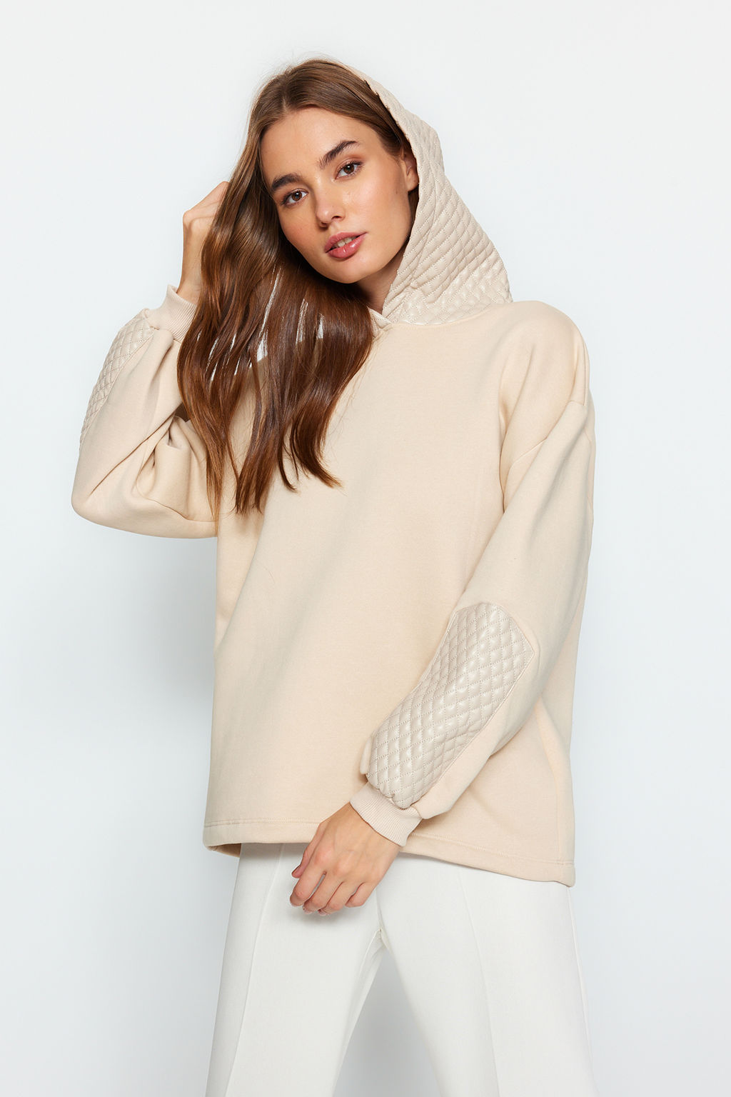 TRENDYOLMILLA Siyah Kal?n Ici Polarl? Kapitoneli Oversize/Genis Kesim Kapusonlu Orme Sweatshirt TWOAW24SW00205  фото 9