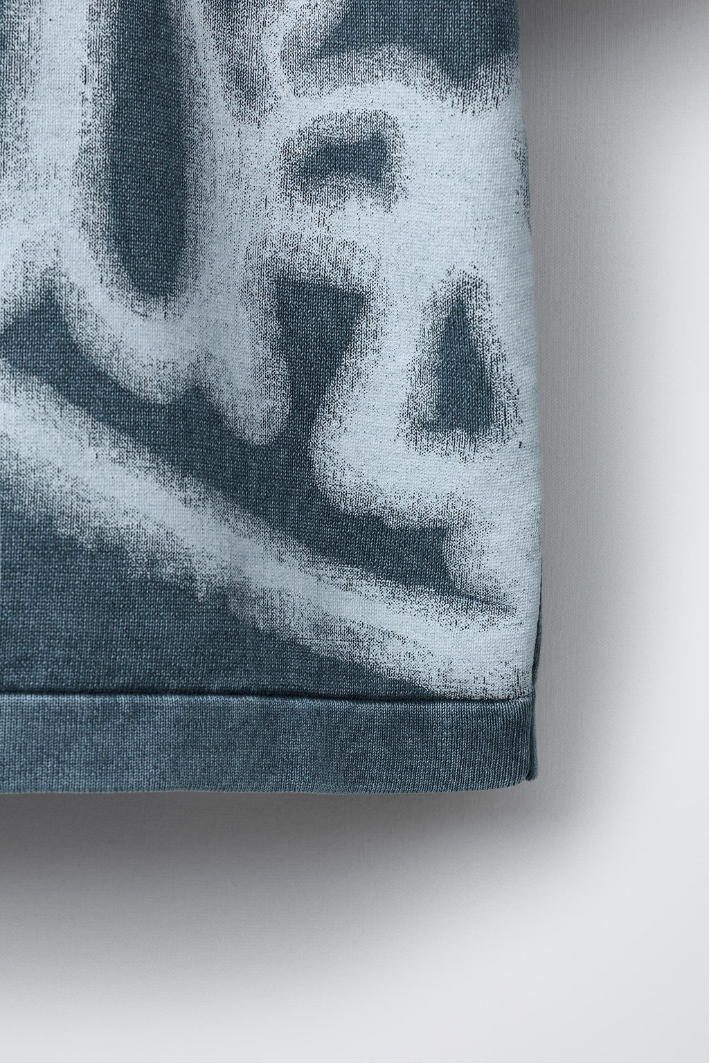 ACID WASH GRAFFITI T-SHIRT