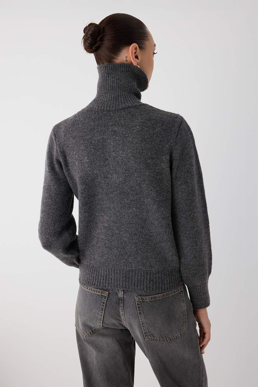Wardrobe Essentials Kahverengi Yunlu Premium IplikFermuarl? Basic Triko Kazak | TWOAW26KZ00071 - Trendyolmilla фото 10