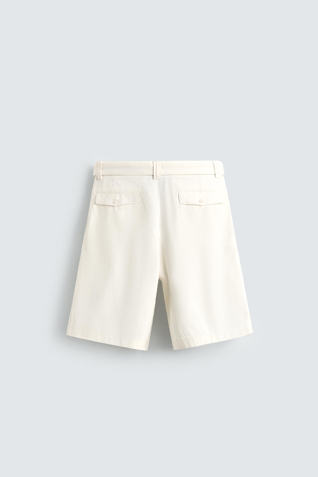 BERMUDA RELAXED FIT PLIEGUES CINTUR?N / Blanco roto