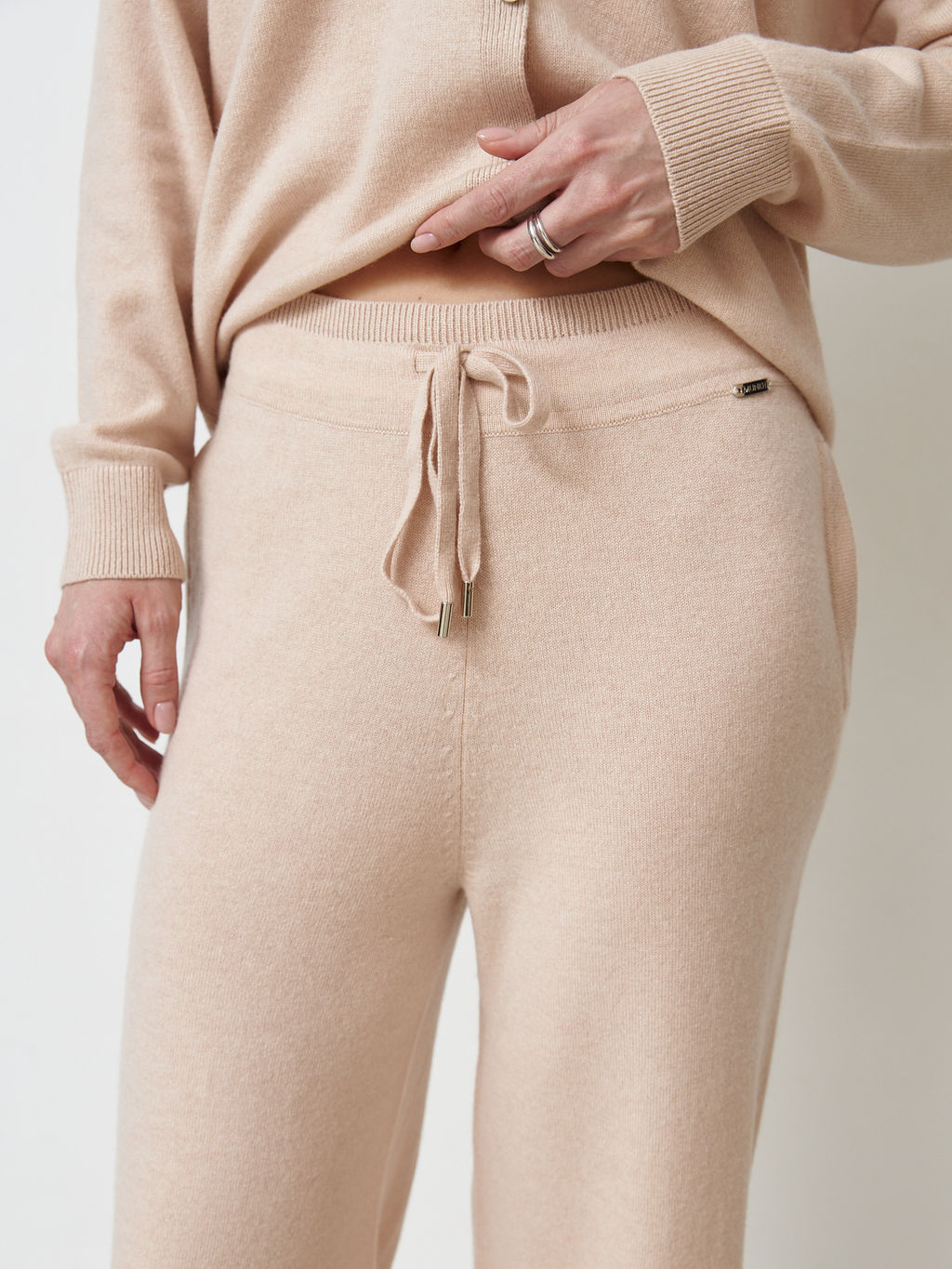 Брюки из кашемира 05128 жасмин