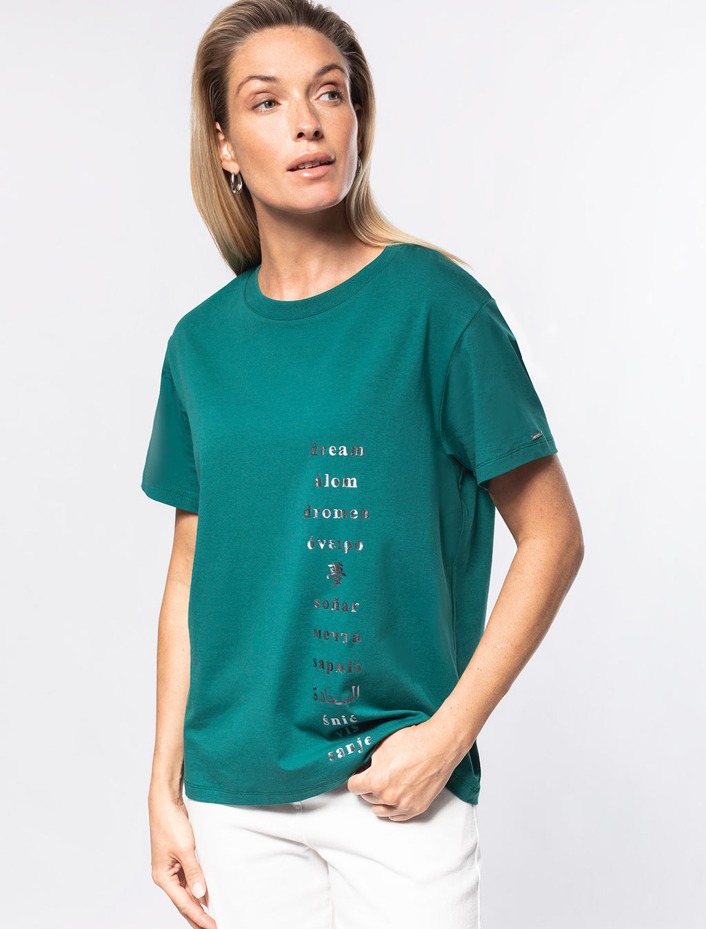 Футболка из премиального хлопка с принтом мечта на разных языках