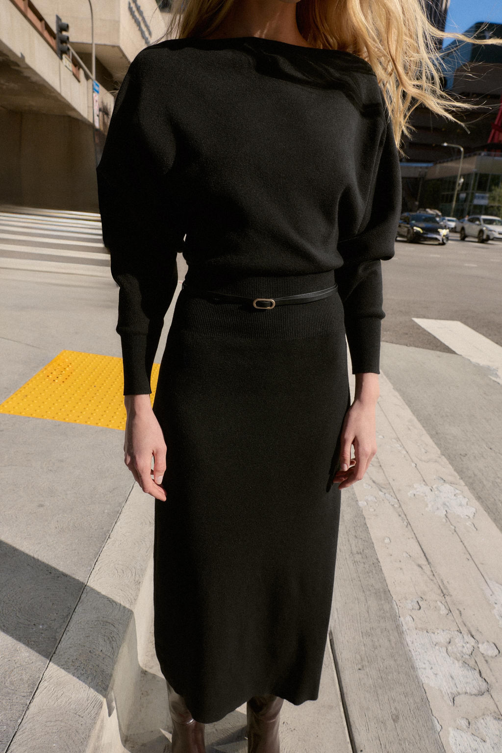 VESTIDO MIDI CINTUR?N / Negro - Zara фото 2