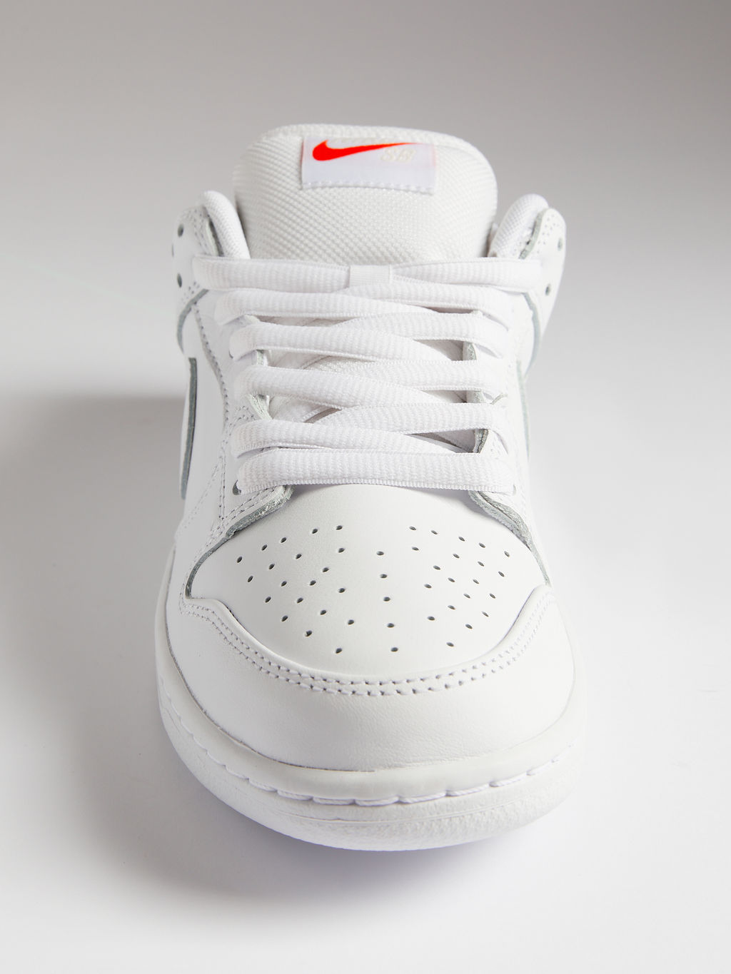 Кеды NIKE NIKE SB DUNK LOW PRO Артикул 4593349, белый