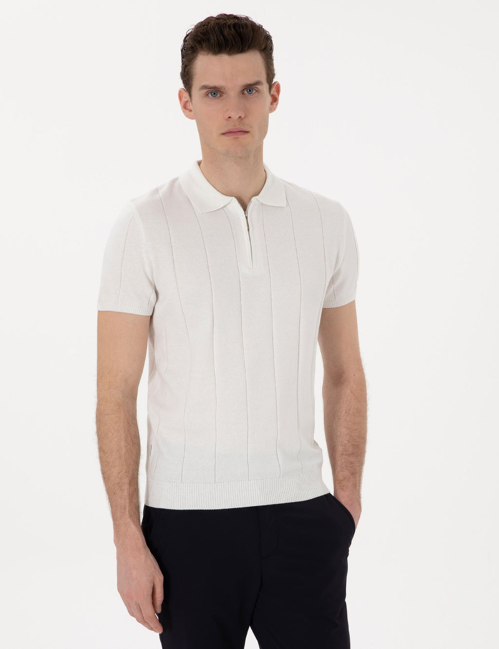Ekru Slim Fit Fermuarl_ Polo Yaka Triko Ti__rt