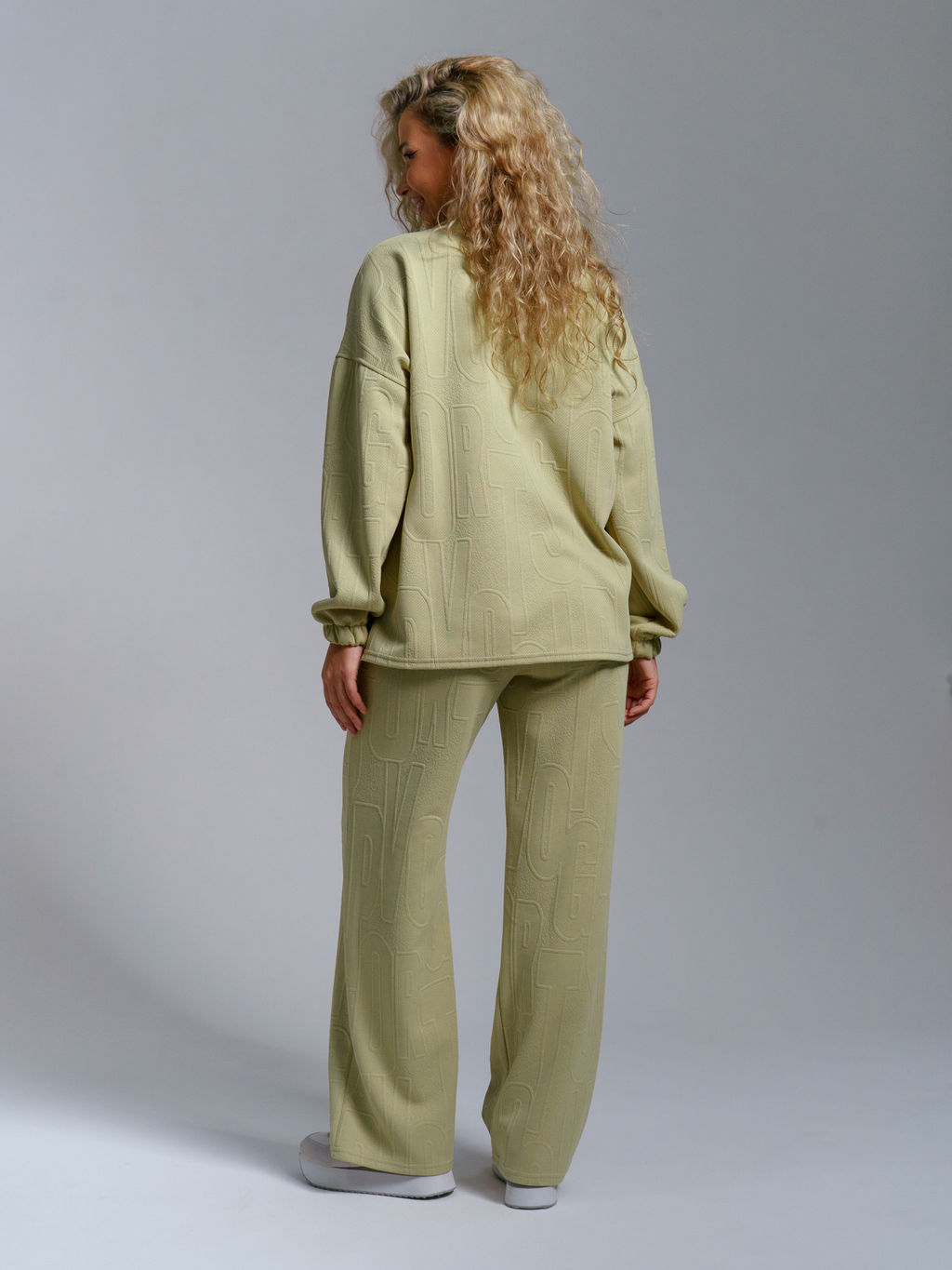 977 Костюм "Олива"